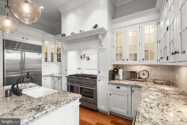 Building Photo - 1007 N Calvert St