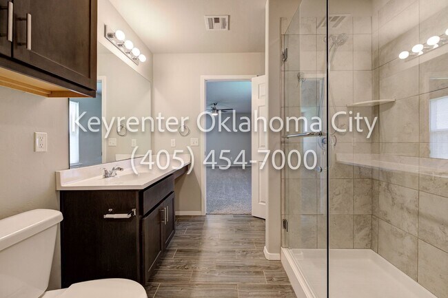 Building Photo - Modern Single Family Home in El Reno, OK!