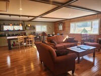 Building Photo - 832 W Fulton Rd