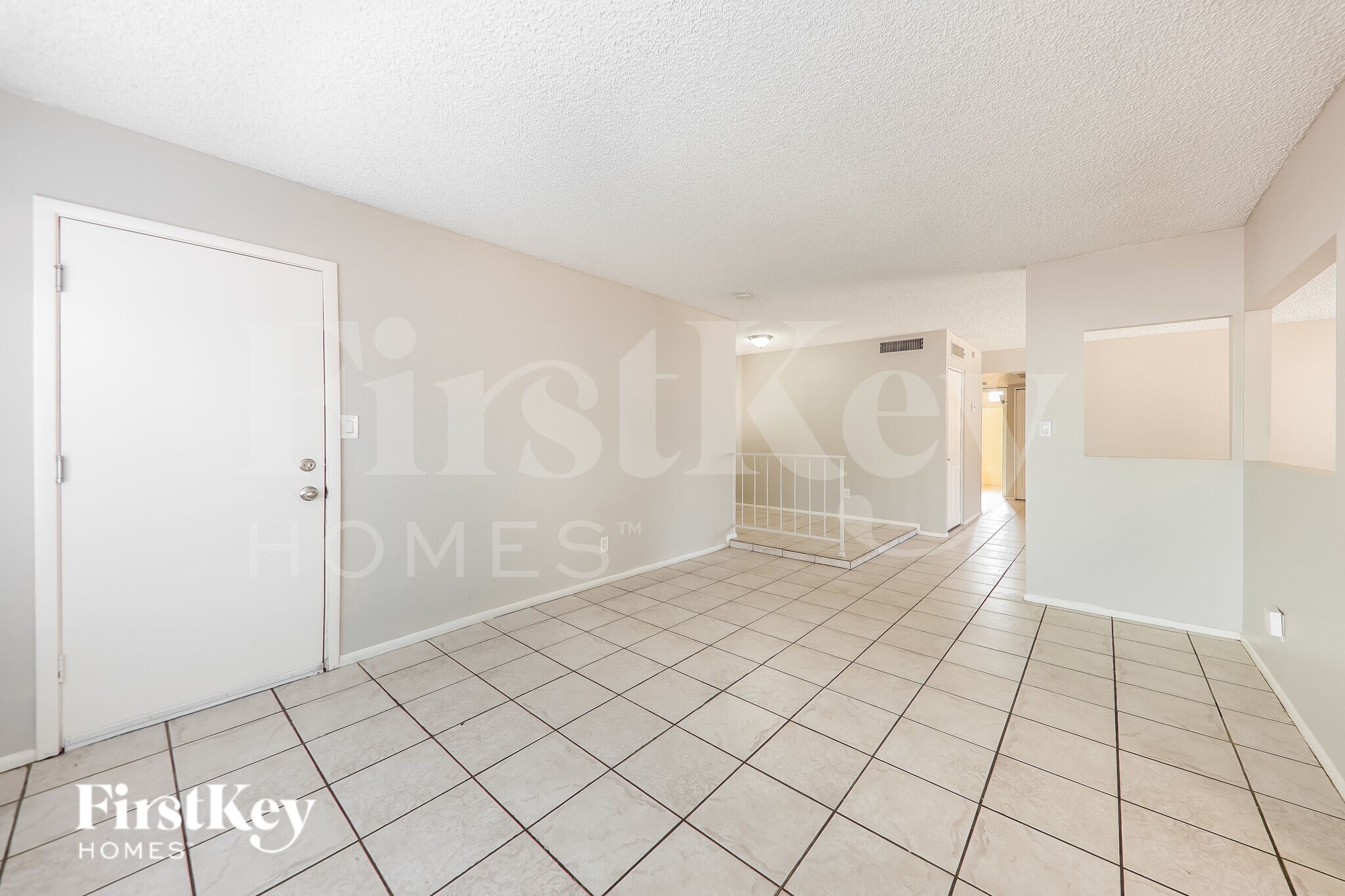 Building Photo - 14016 N 33rd Dr