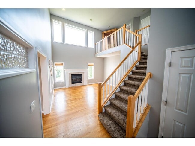 Building Photo - 5182 Southern Ridge Ln SW