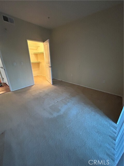 Building Photo - 1356 Scholarship