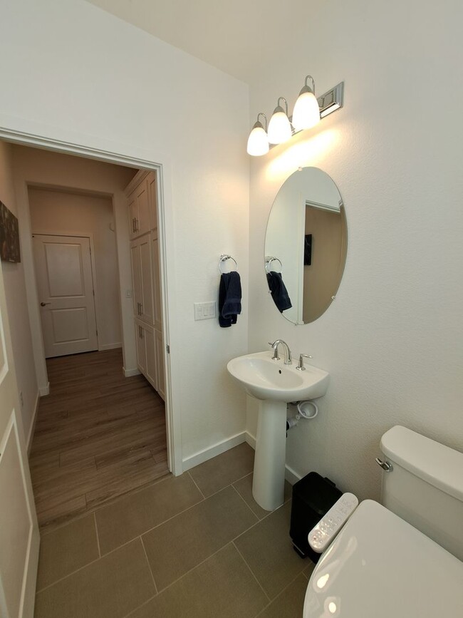 Building Photo - Gorgeous Smart Home is Clean & Loaded!  - ...