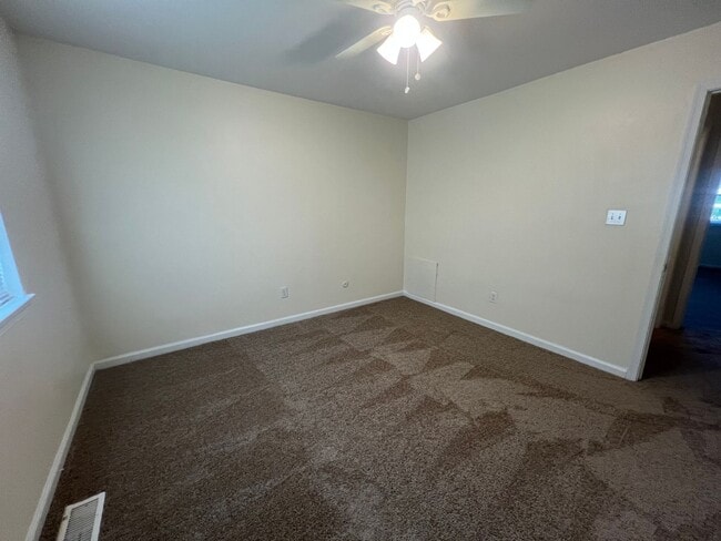 Building Photo - 936 Maryland Ave