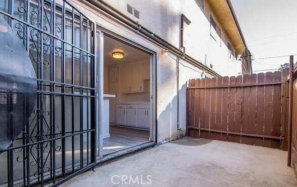 Building Photo - 1238 W 87th St