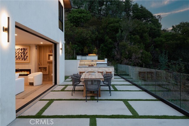 Building Photo - 2608 Zorada Dr