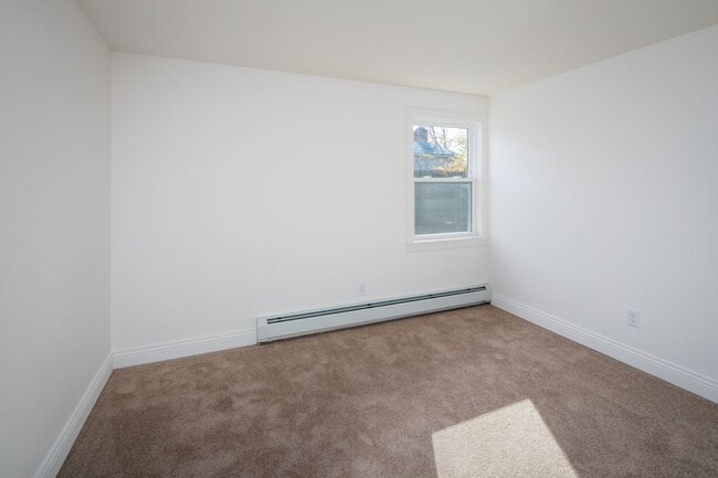 Building Photo - 1337 Millersport Hwy