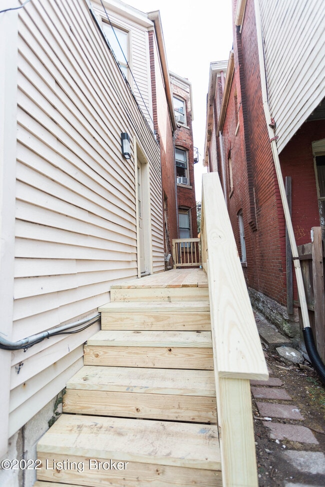 Building Photo - 1412 S 2nd St