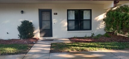 Building Photo - 112 Lacosta Ln