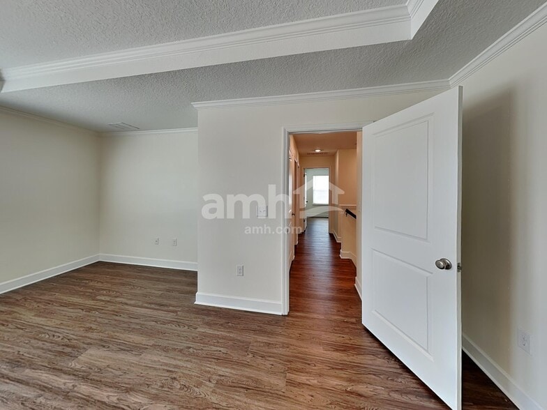 Building Photo - 4459 Reisswood Loop