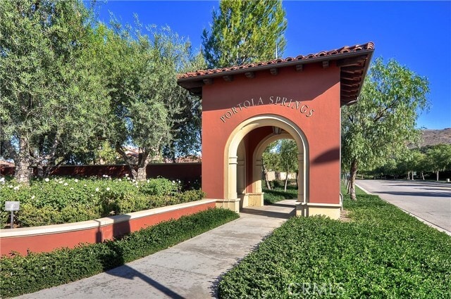 Building Photo - 123 Quiet Grove