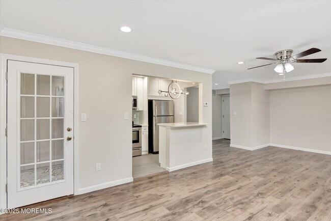 Building Photo - 1508 Wellington Pl