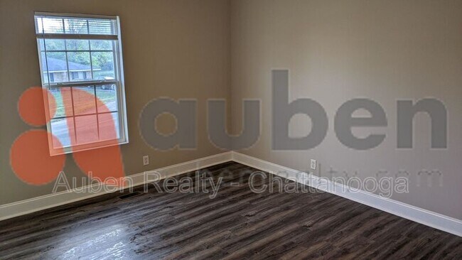 Building Photo - 3913 Bowman Ln