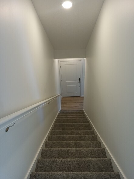 Building Photo - 238 W Paramount Ave