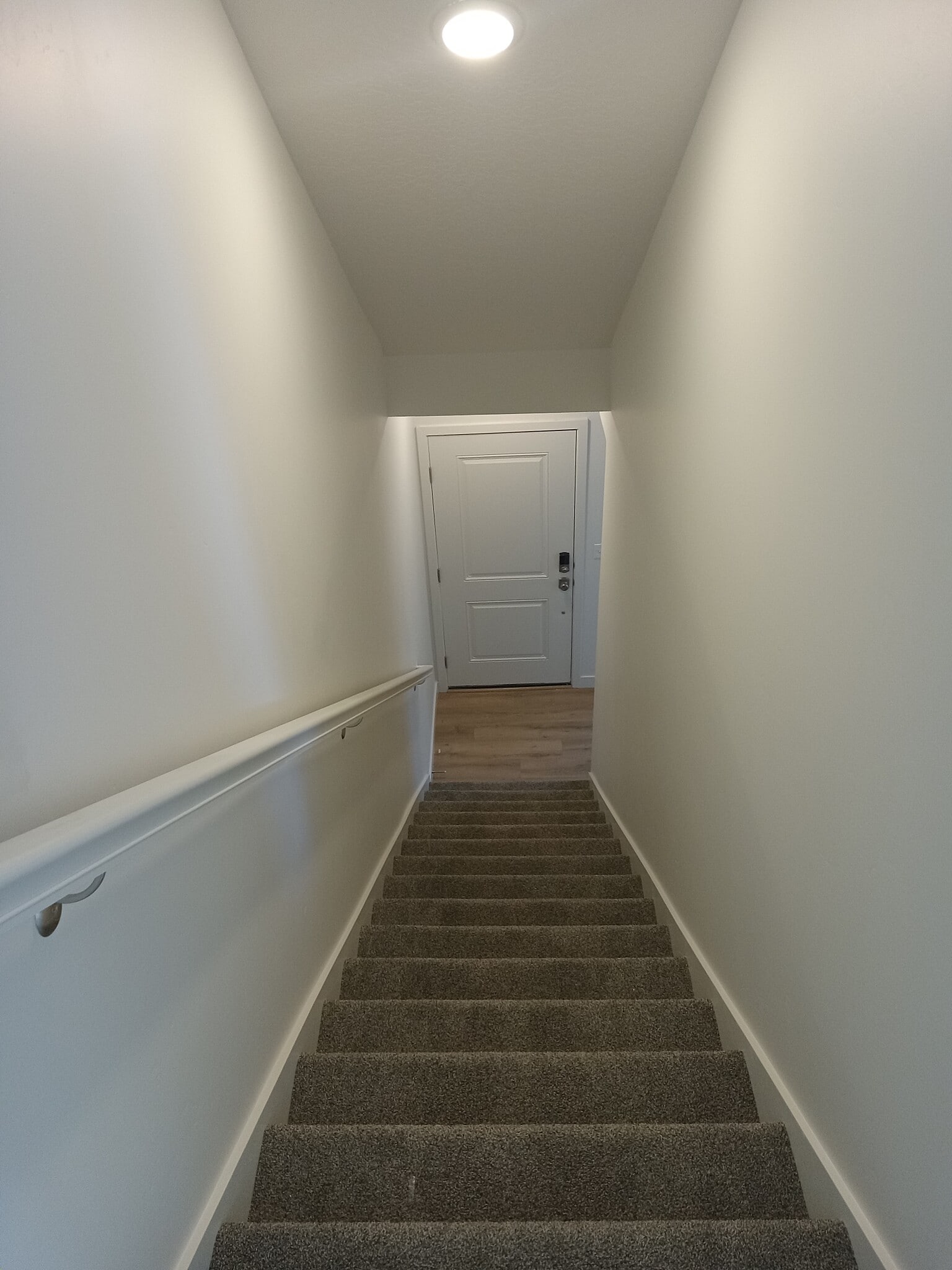 Building Photo - 238 W Paramount Ave