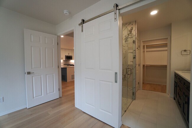 Building Photo - 3710 Camels Ridge Ln