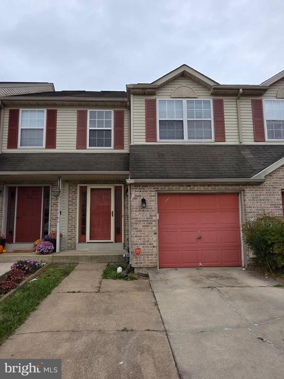 Building Photo - 24 Woodcrest Ct