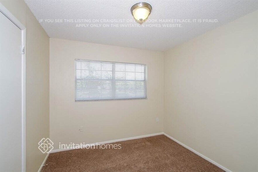Building Photo - 718 Jordan Ave