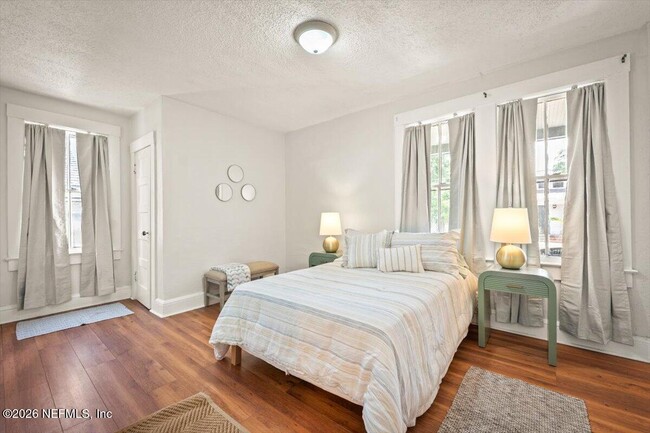 Building Photo - 1623 Minerva Ave