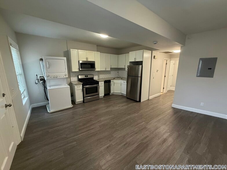 Building Photo - 133 Eutaw St