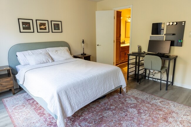 Building Photo - 7436 Nall Ave