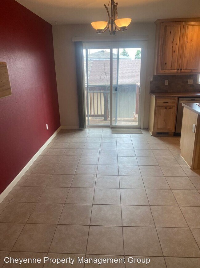 Building Photo - 2 br, 2 bath House - 2523 Sagebrush Ave