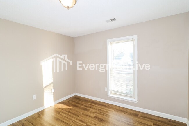 Building Photo - 4776 Stoney Hill Dr