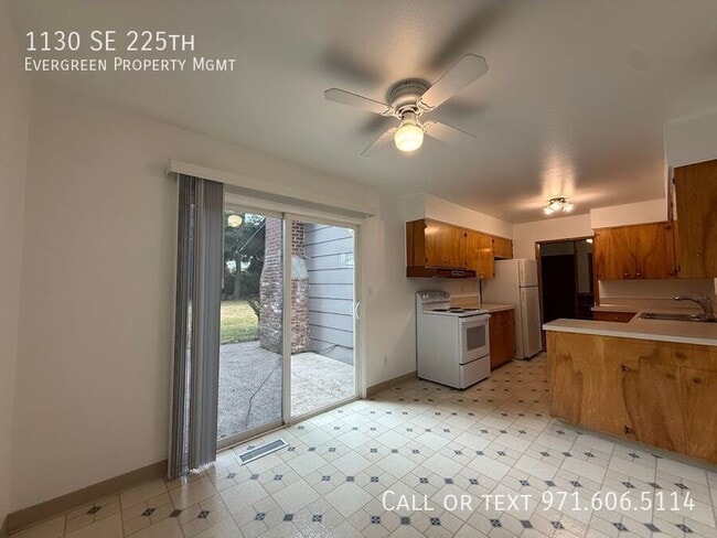 Building Photo - 1130 SE 225th Ave