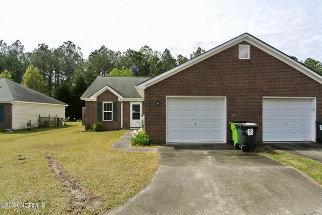 Building Photo - 1479 RaceTrack Rd