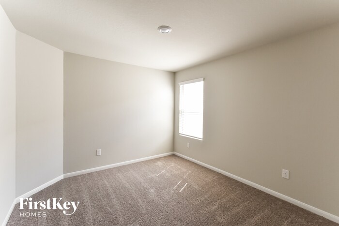 Building Photo - 6620 Hatchery Way