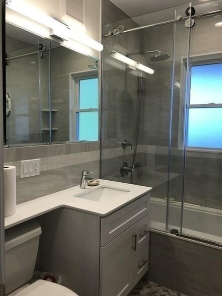 Building Photo - 237 Winchester St