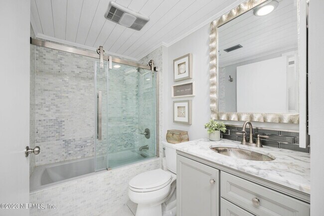 Building Photo - 3114 Harbor Dr