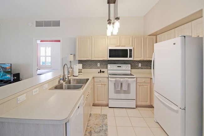 Building Photo - 1103 L Pavia Blvd