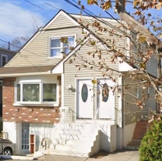 Building Photo - 67 Country Village Rd