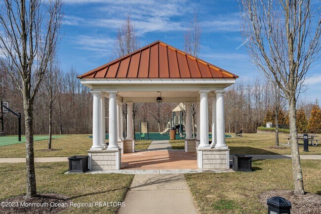 Building Photo - 86 Deepwater Cir