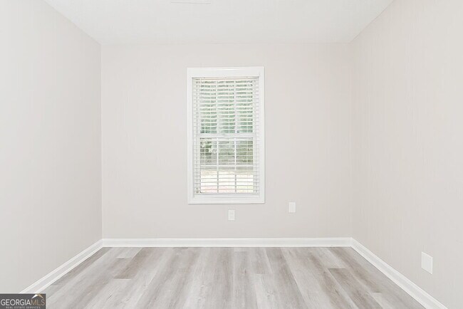 Building Photo - 130 Harbour Lake Dr