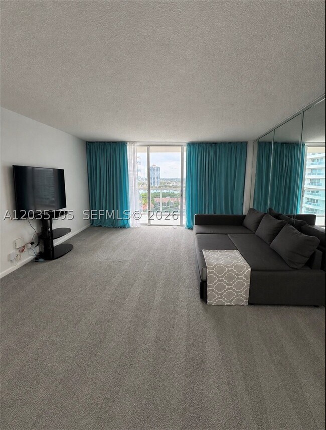 Building Photo - 3800 S Ocean Dr
