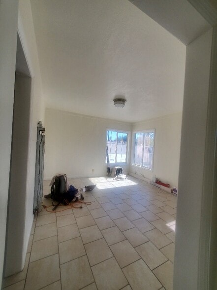 Building Photo - 6208 Fenham St