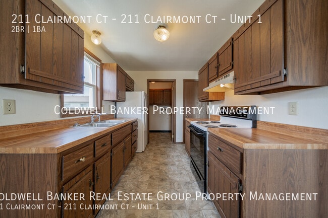 Building Photo - 211 Clairmont Ct
