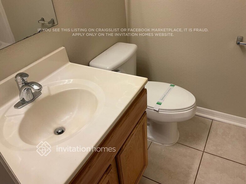 Building Photo - 919 Amboise Ln