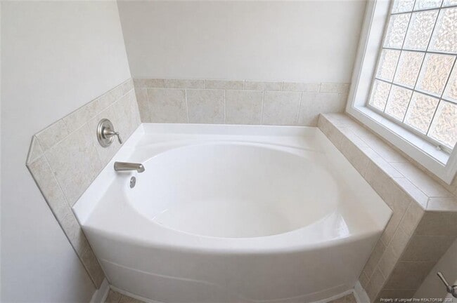 Building Photo - 5337 Nessee St