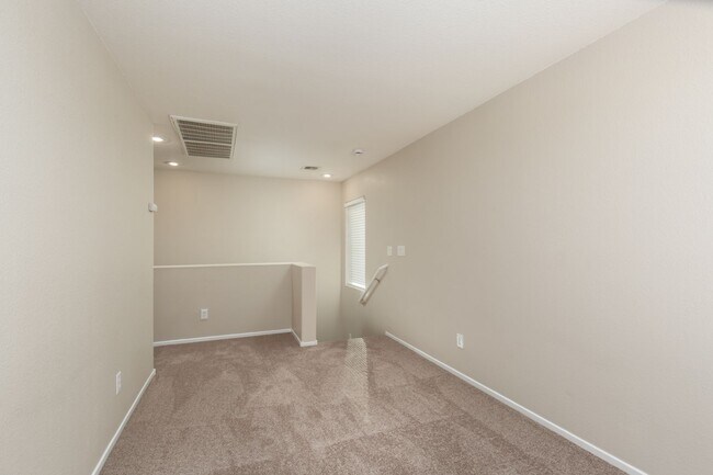 Building Photo - Southwest Las Vegas Home with 3 Bedrooms