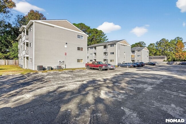 Building Photo - 209 Sunn Aire Ct