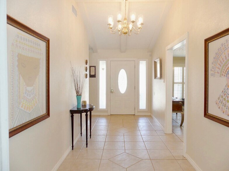 Building Photo - 1312 NW 15th St