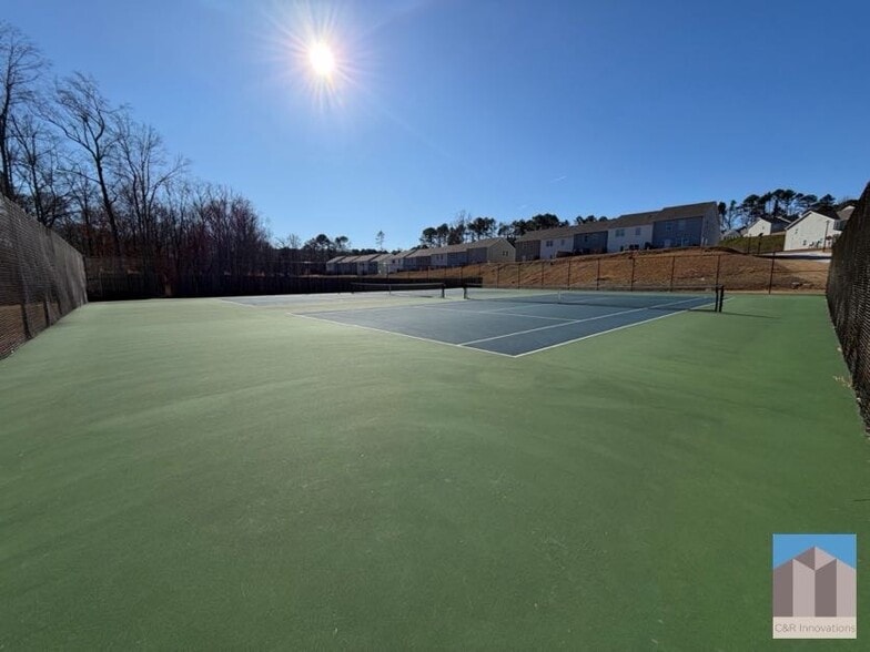 Building Photo - 7565 Knoll Hollow Rd