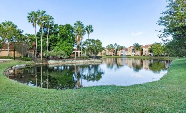 Building Photo - 4816 N State Road 7