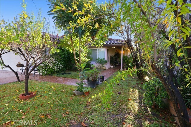 Building Photo - 2142 Iron Club Dr