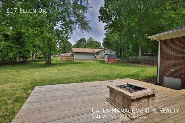 Building Photo - 617 Ellen Dr