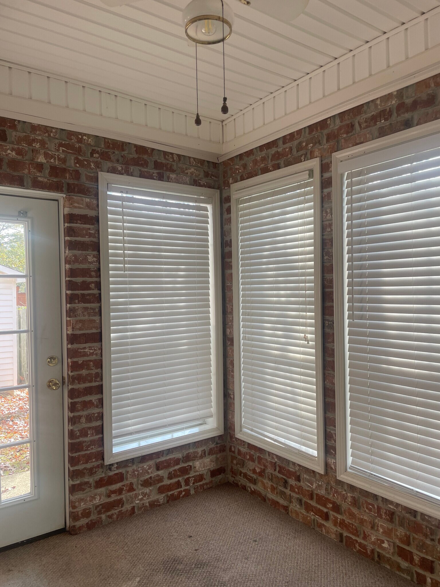 Building Photo - 2432 Melody Ln