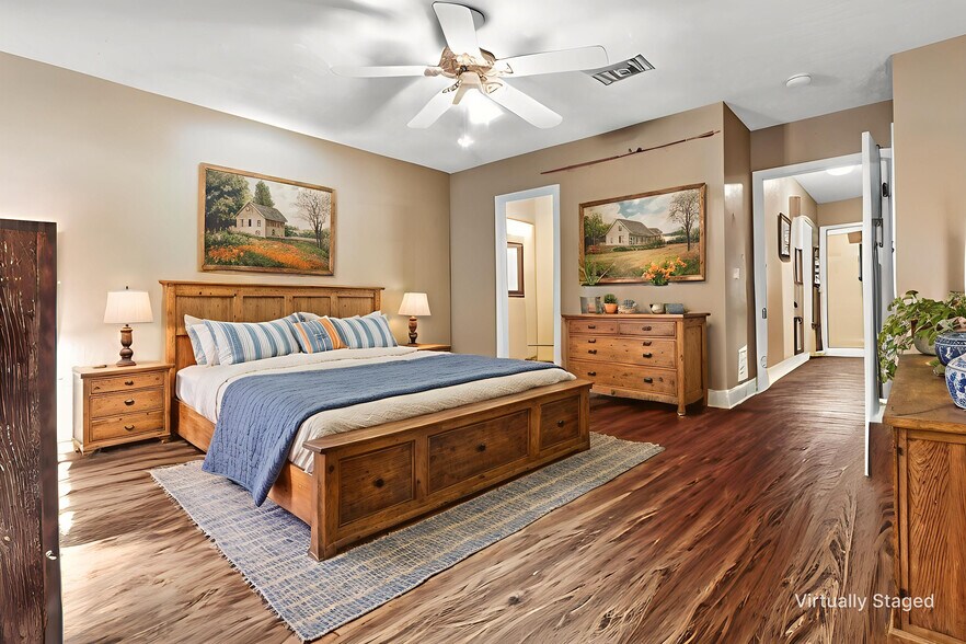 Building Photo - 2304 West Creek